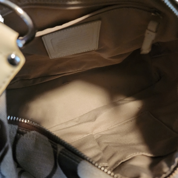 Coach Brown on Tan Stripe Signature Monogram Hobo Bag 23769E - Picture 7 of 8